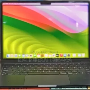 New Laptop Apple MacBook Air 2022 M2 8GB Apple M2 SSD 512GB