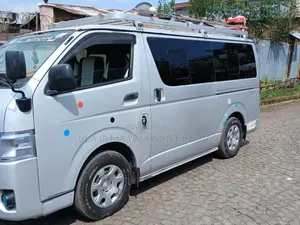 Toyota HiAce 2007 Silver