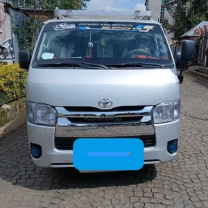 Toyota HiAce 2007 Silver