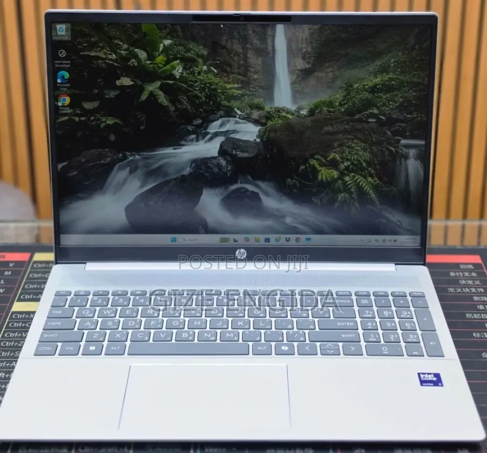 New Laptop HP OmniBook 5 14" 16GB Intel Core Ultra 7 SSD 512GB
