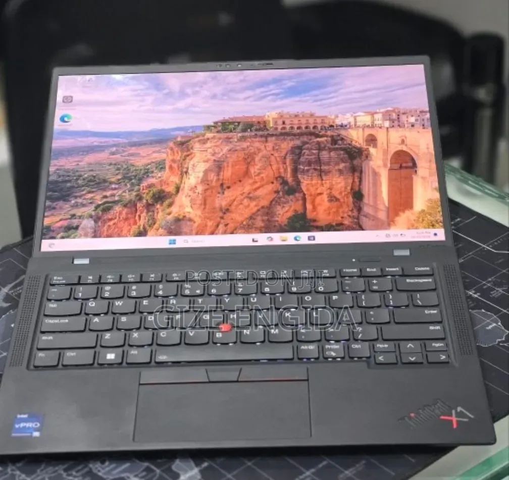 New Laptop Lenovo ThinkPad X1 Carbon 16GB Intel Core i7 SSD 512GB