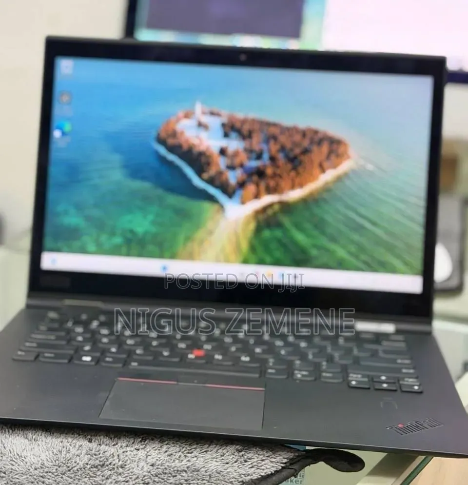 New Laptop Lenovo ThinkPad X1 Yoga 8GB Intel Core i5 SSD 256GB