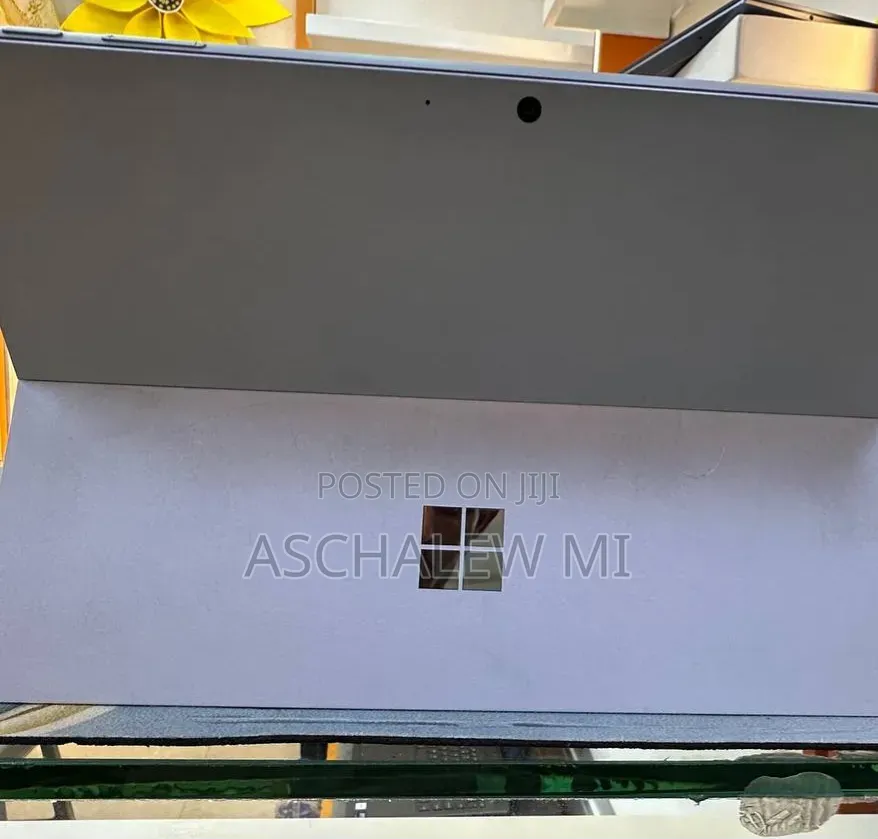 New Laptop Microsoft Surface Pro 16GB Intel Core i7 SSD 512GB