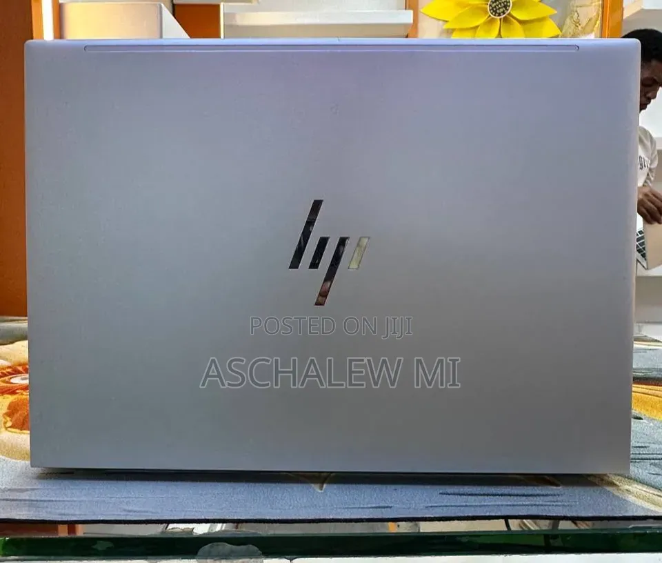 New Laptop HP EliteBook 840 G10 16GB Intel Core i7 SSD 512GB