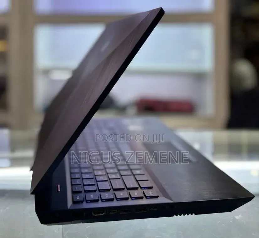 New Laptop HP Omen 17t 16GB Intel Core i7 SSD 512GB