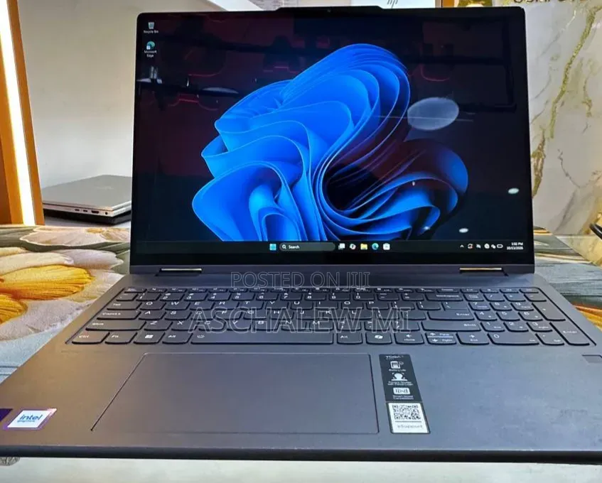New Laptop Lenovo Yoga 9 16GB Intel Core Ultra 7 SSD 1T