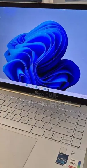 New Laptop HP Pavilion 14 16GB Intel Core i7 SSD 512GB