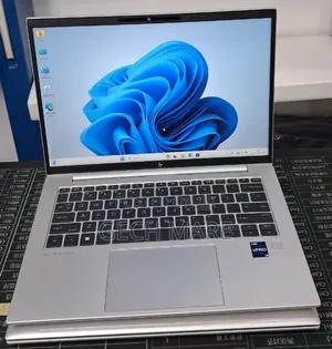 New Laptop HP EliteBook 840 G10 16GB Intel Core i7 SSD 1T