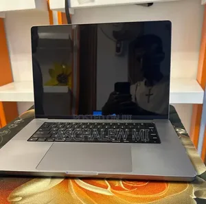 New Laptop Apple MacBook Pro 2021 M1 32GB Apple M1 Pro SSD 1T