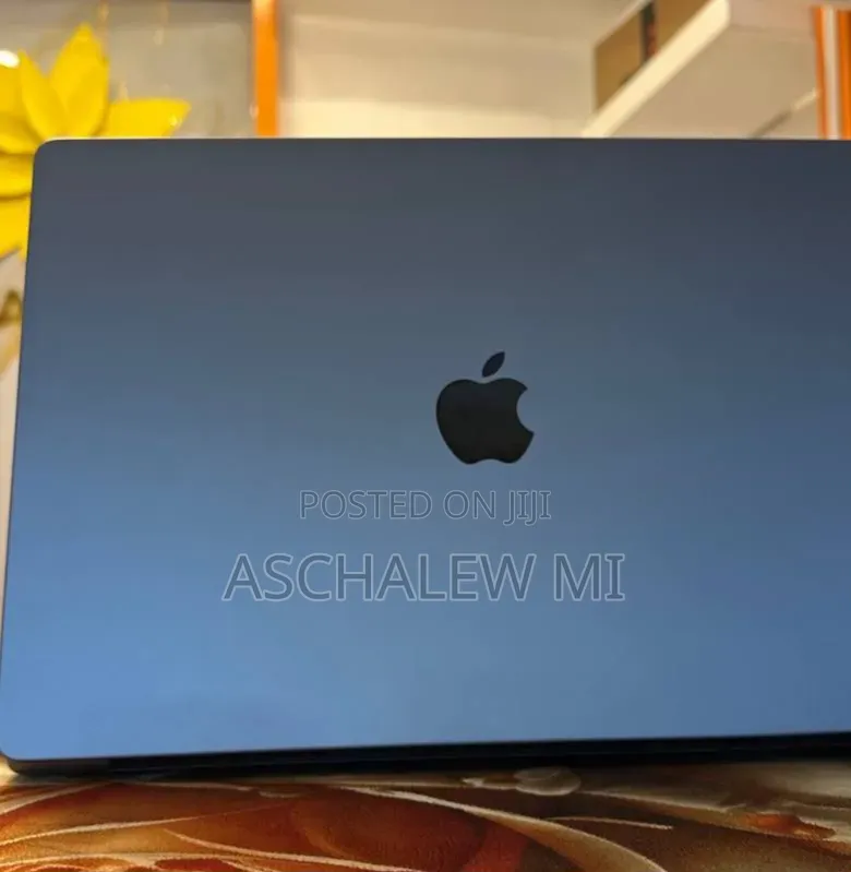 New Laptop Apple MacBook Pro 2021 M1 32GB Apple M1 Pro SSD 1T