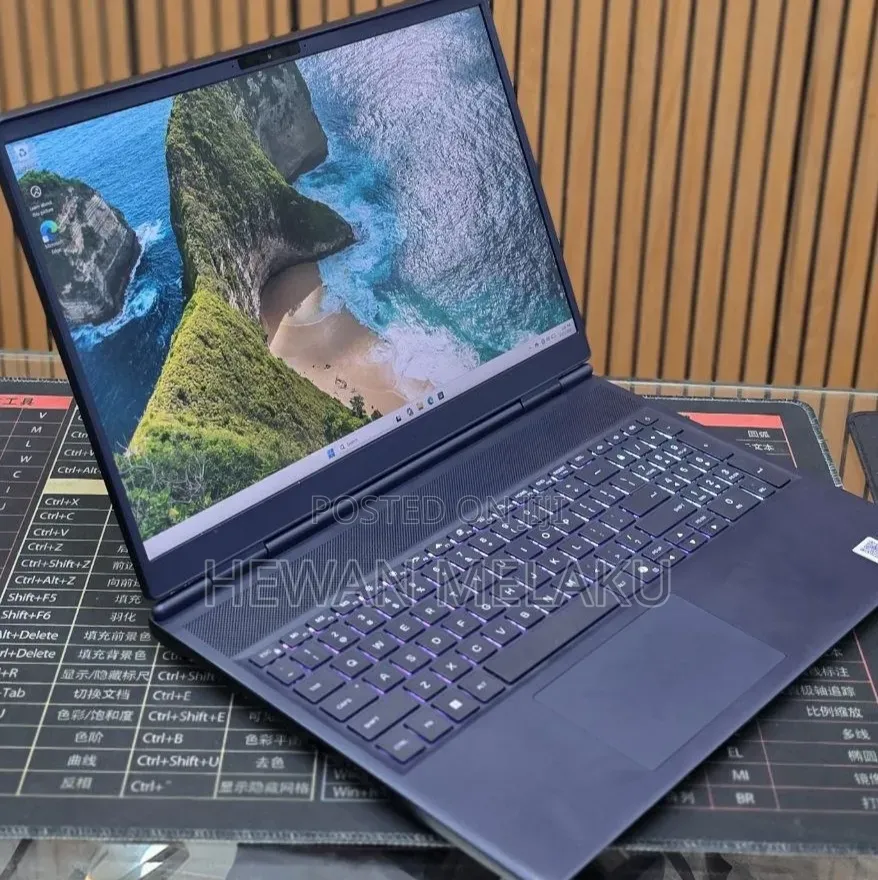 New Laptop Dell Alienware Aurora 16 16GB Intel Core Ultra 7 SSD 1T