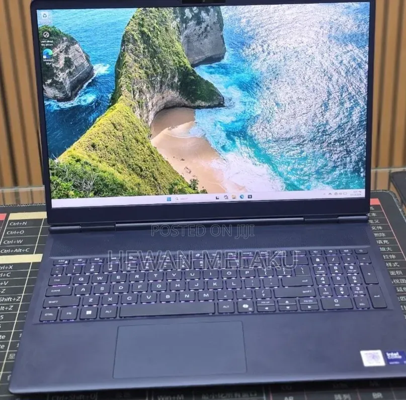 New Laptop Dell Alienware Aurora 16 16GB Intel Core Ultra 7 SSD 1T