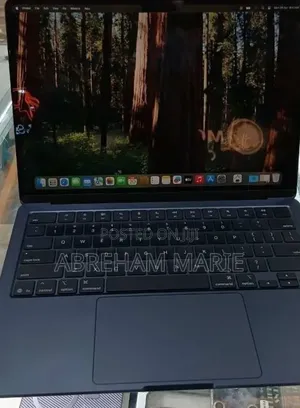 New Laptop Apple MacBook Air 2025 M4 16GB Apple M4 SSD 256GB