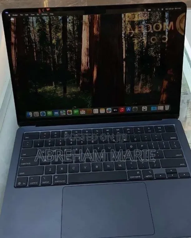 New Laptop Apple MacBook Air 2025 M4 16GB Apple M4 SSD 256GB