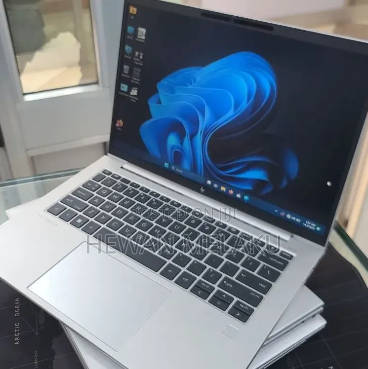 New Laptop HP EliteBook 840 G10 16GB Intel Core i7 SSD 512GB