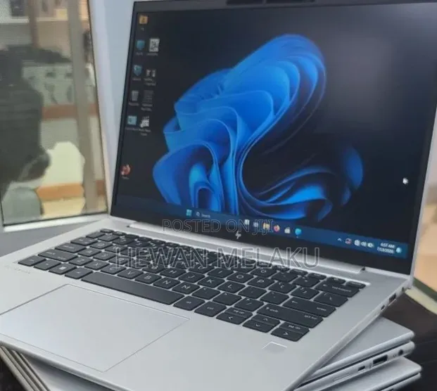 New Laptop HP EliteBook 840 G10 16GB Intel Core i7 SSD 512GB