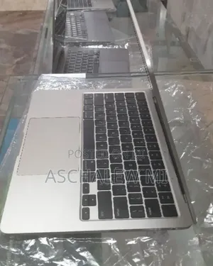 New Laptop Apple MacBook Air 2022 M2 16GB Apple M2 SSD 1T