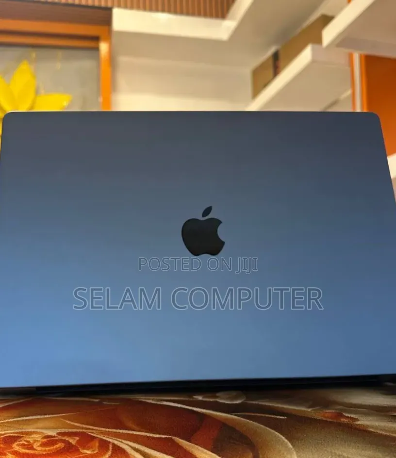 New Laptop Apple MacBook Pro 2020 M1 32GB Apple M1 SSD 1T
