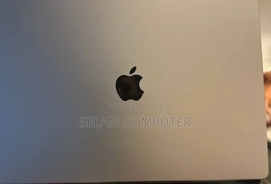 New Laptop Apple MacBook Pro 2020 M1 32GB Apple M1 SSD 1T