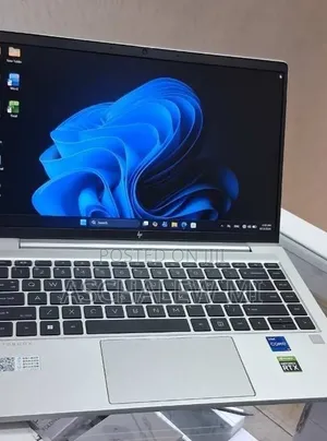 New Laptop HP EliteBook 840 G10 16GB Intel Core i7 SSD 1T