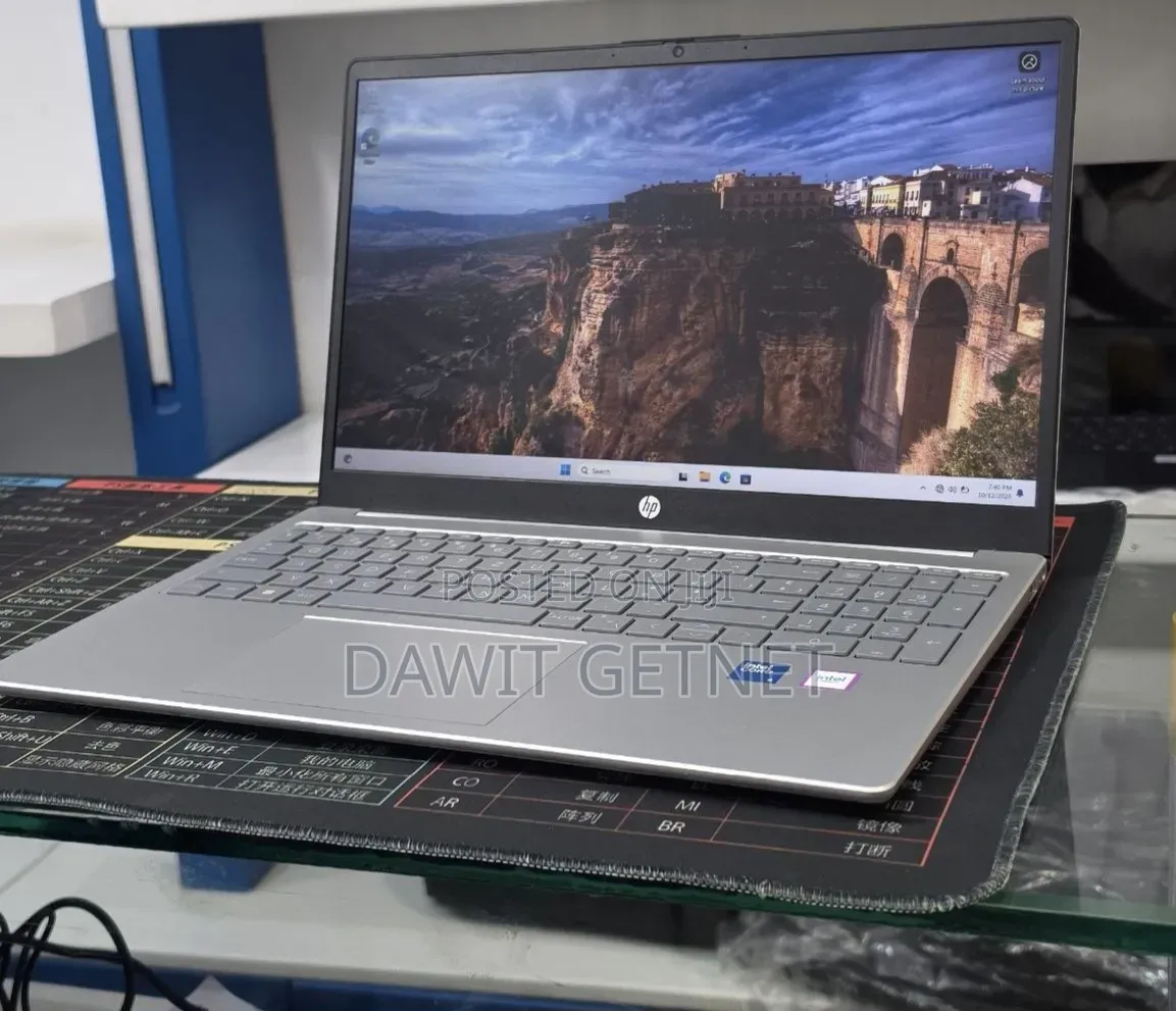 New Laptop HP Stream Notebook 16GB Intel Core 5 SSD 512GB