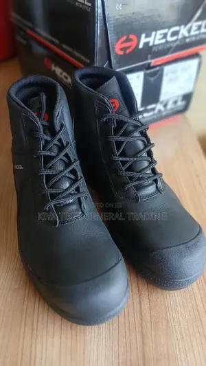 Heckel Safety Shoes Perfect for Site Engineers