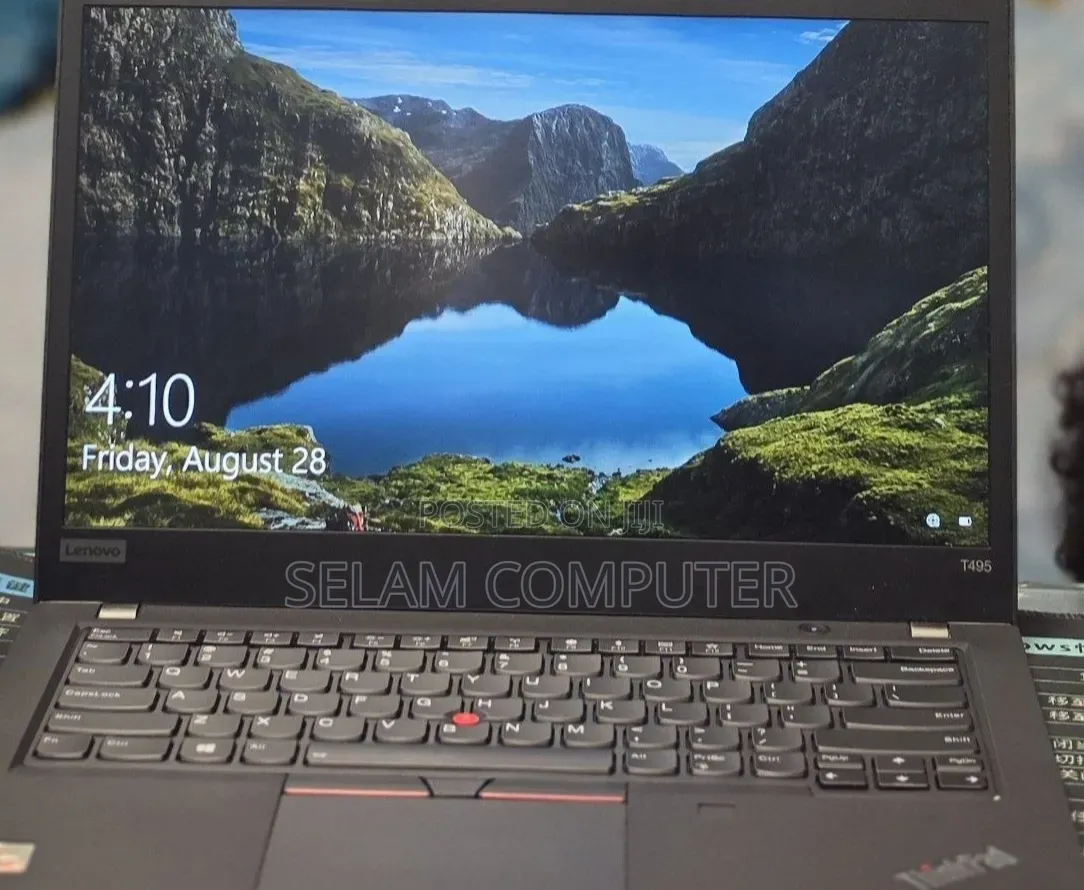 New Laptop Lenovo ThinkPad t495s 8GB AMD Ryzen 5 SSHD (Hybrid) 256GB