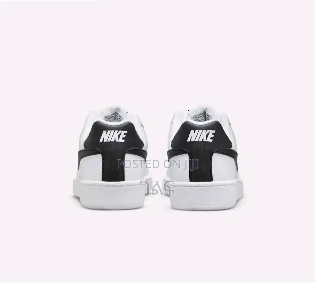 Nike Court Royale White/Black የሞዴል ቁጥር ነጭና ጥቁር ኢንዶኔዥያ