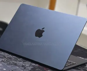 New Laptop Apple MacBook Air 2025 M4 16GB Apple M4 SSD 256GB