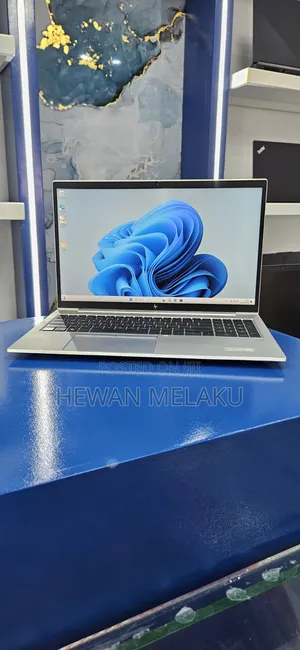 New Laptop HP EliteBook 850 G8 16GB Intel Core i7 SSD 512GB