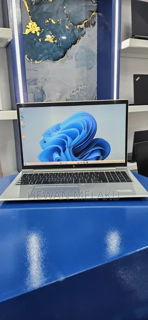 New Laptop HP EliteBook 850 G8 16GB Intel Core i7 SSD 512GB