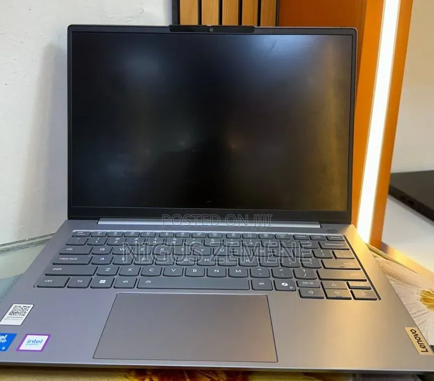 New Laptop Lenovo ThinkBook 13 16GB Intel Core i5 SSD 512GB