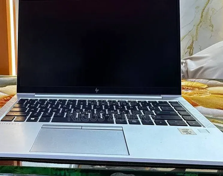 New Laptop HP EliteBook 840 G7 16GB Intel Core i7 SSD 512GB