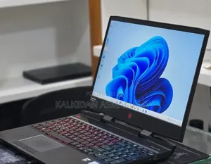 New Laptop HP Omen 15 16GB Intel Core i7 SSD 128GB