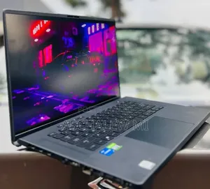 New Laptop Asus ROG Zephyrus M16 16GB Intel Core i7 SSD 512GB
