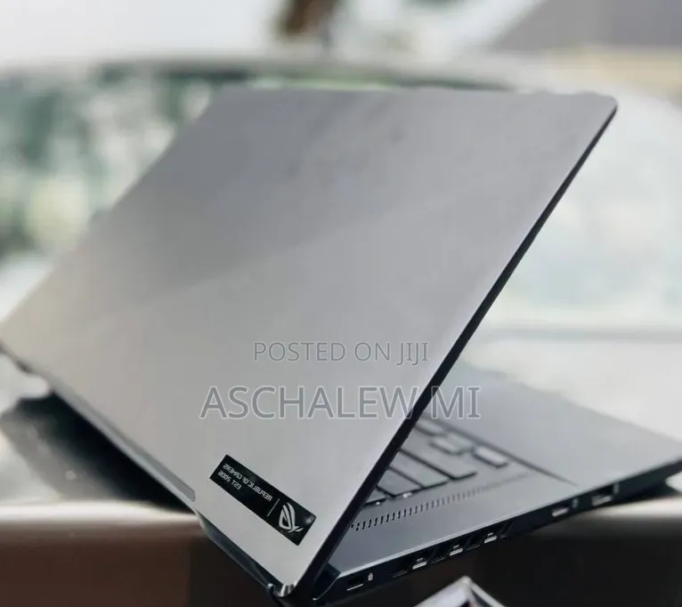 New Laptop Asus ROG Zephyrus M16 16GB Intel Core i7 SSD 512GB