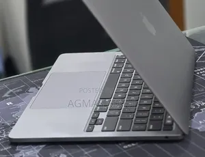 New Laptop Apple MacBook Pro 2021 M1 16GB Apple M1 SSD 256GB