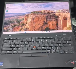 New Laptop Lenovo ThinkPad X1 Carbon 16GB Intel Core i7 SSD 512GB