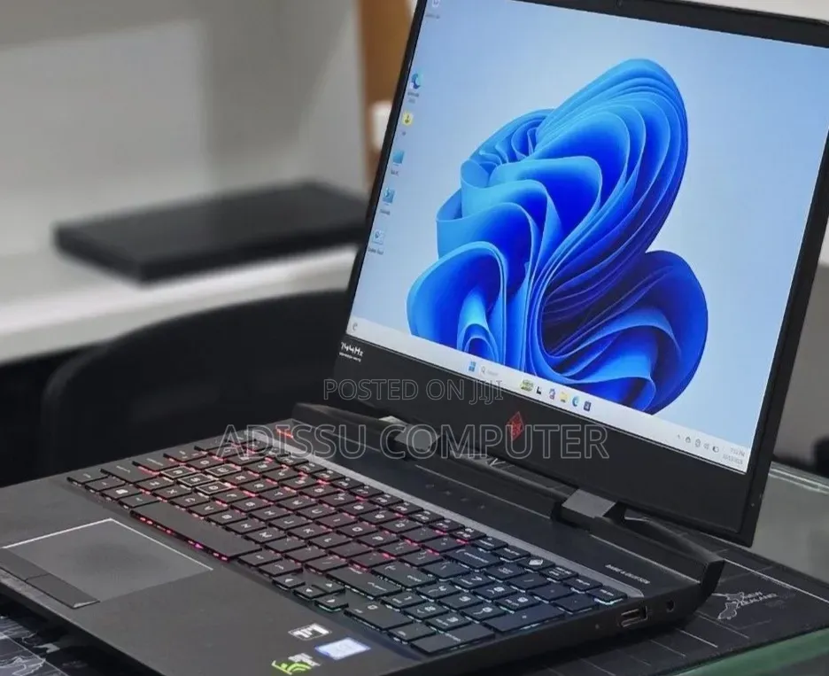 New Laptop HP Omen 15 16GB Intel Core i7 SSD 128GB
