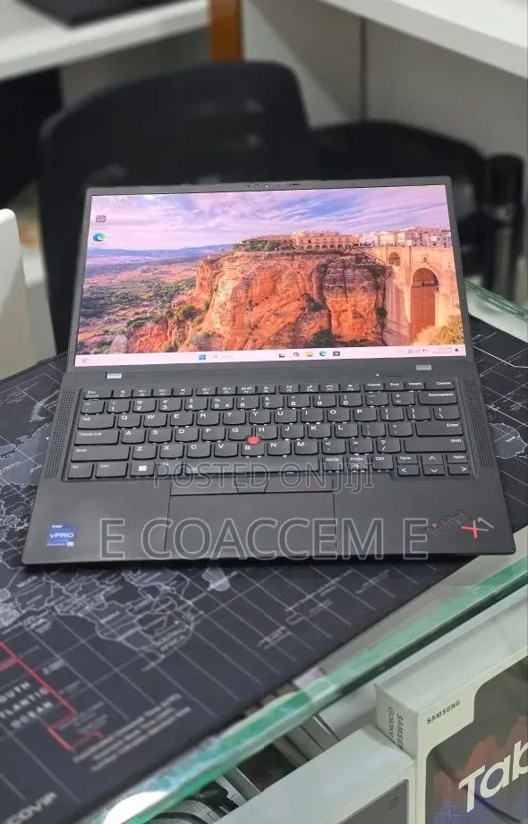 New Laptop Lenovo ThinkPad X1 Carbon 16GB Intel Core i7 SSD 512GB