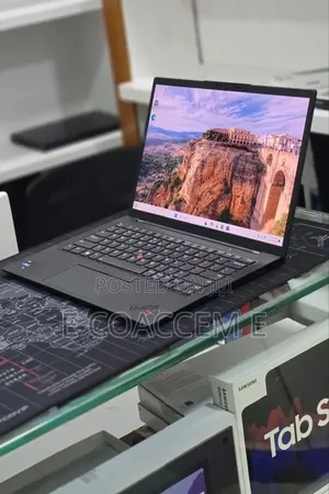 New Laptop Lenovo ThinkPad X1 Carbon 16GB Intel Core i7 SSD 512GB