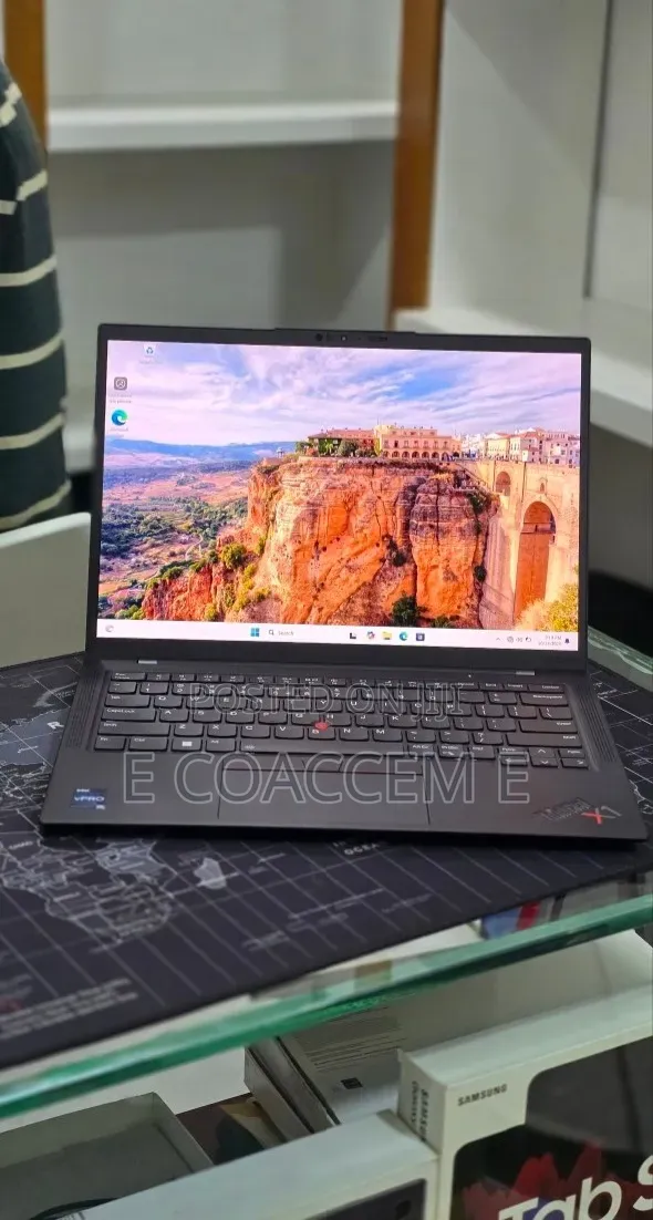 New Laptop Lenovo ThinkPad X1 Carbon 16GB Intel Core i7 SSD 512GB
