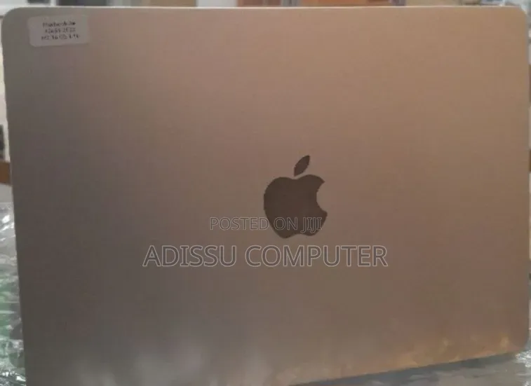 New Laptop Apple MacBook Air 2022 M2 16GB Apple M2 SSD 1T