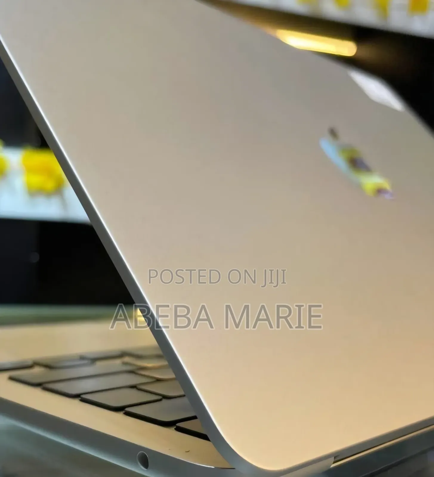 New Laptop Apple MacBook Air 2025 M4 16GB Apple M4 SSD 512GB