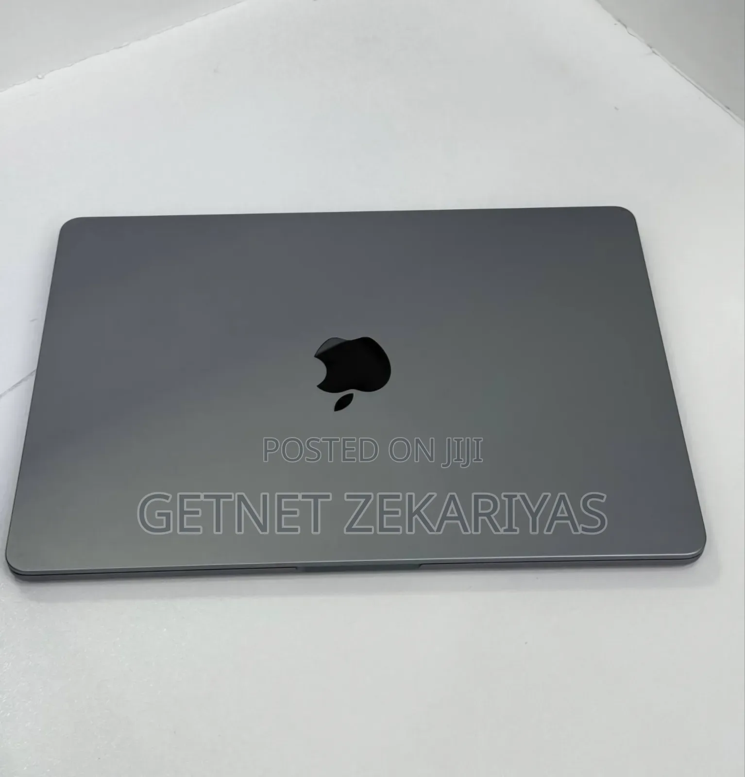 New Laptop Apple MacBook Pro 2023 M2 8GB Apple M2 SSD 512GB