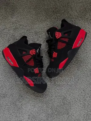 Original Air Jordan Sneakers – High Quality & Comfortable