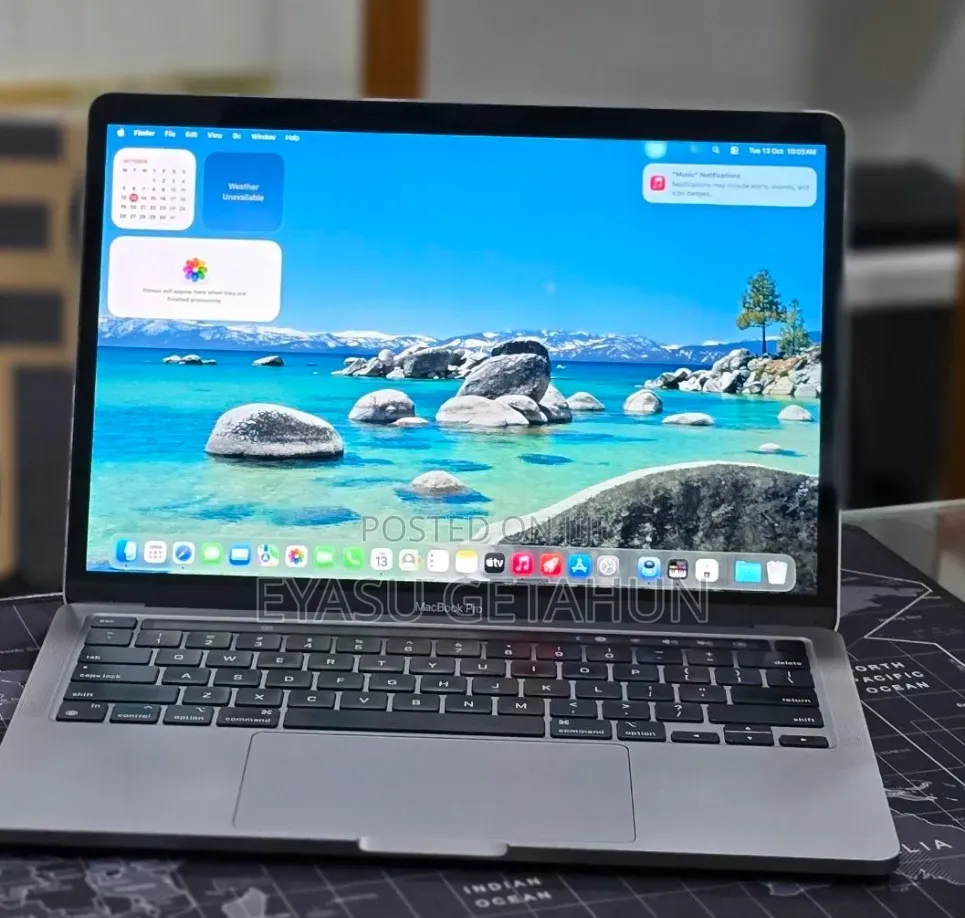 New Laptop Apple MacBook Pro 2020 M1 16GB Apple M1 Pro SSD 256GB