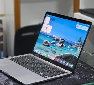 New Laptop Apple MacBook Pro 2020 M1 16GB Apple M1 Pro SSD 256GB
