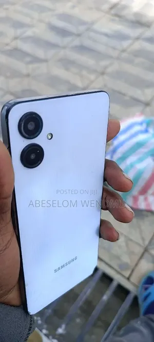 Samsung Galaxy A06 64 GB White
