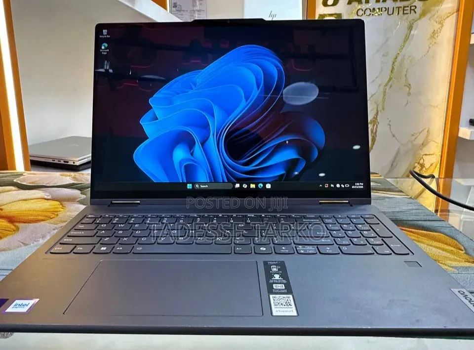 New Laptop Lenovo Yoga 9 16GB Intel Core Ultra 7 SSD 1T